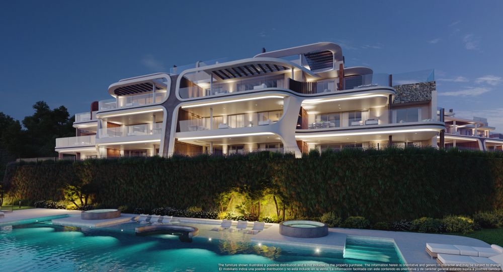 Luxurious 4 bedroom penthouse with private pool in Marbella