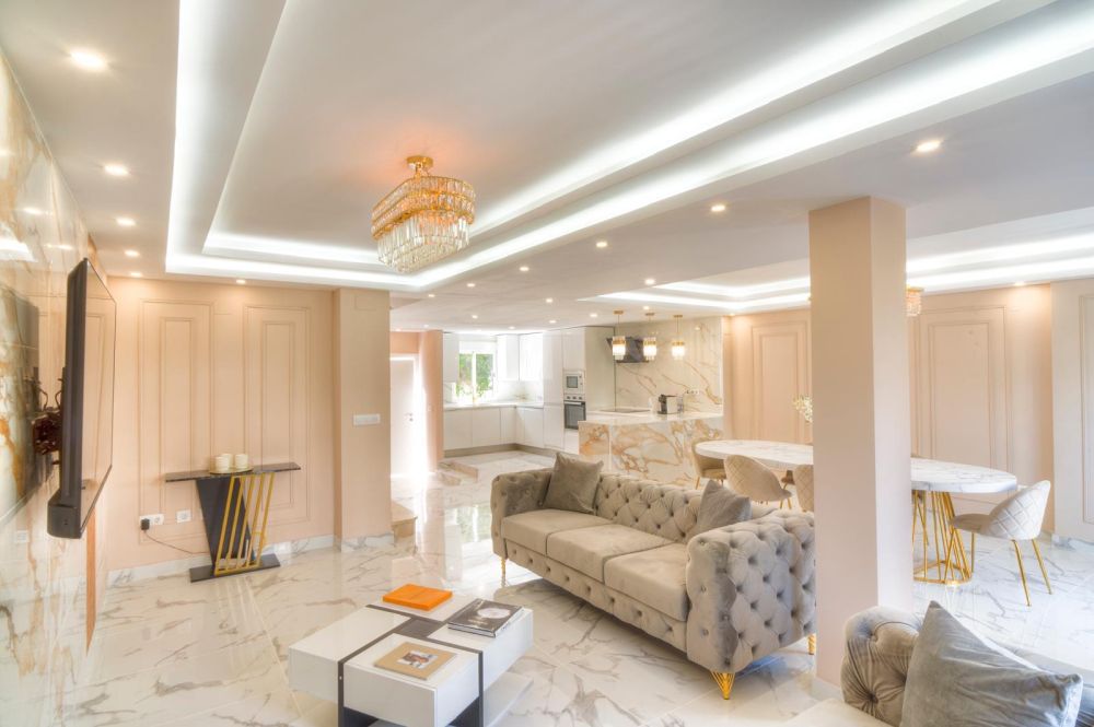 Modern townhouse in central Nueva Andalucía, Marbella for sale