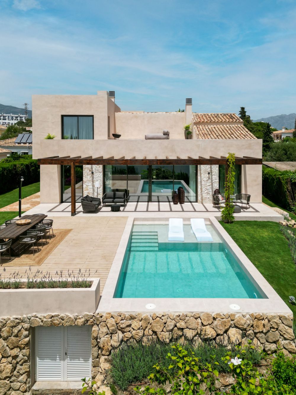 Luxury Modern Villa for sale in Benahavis