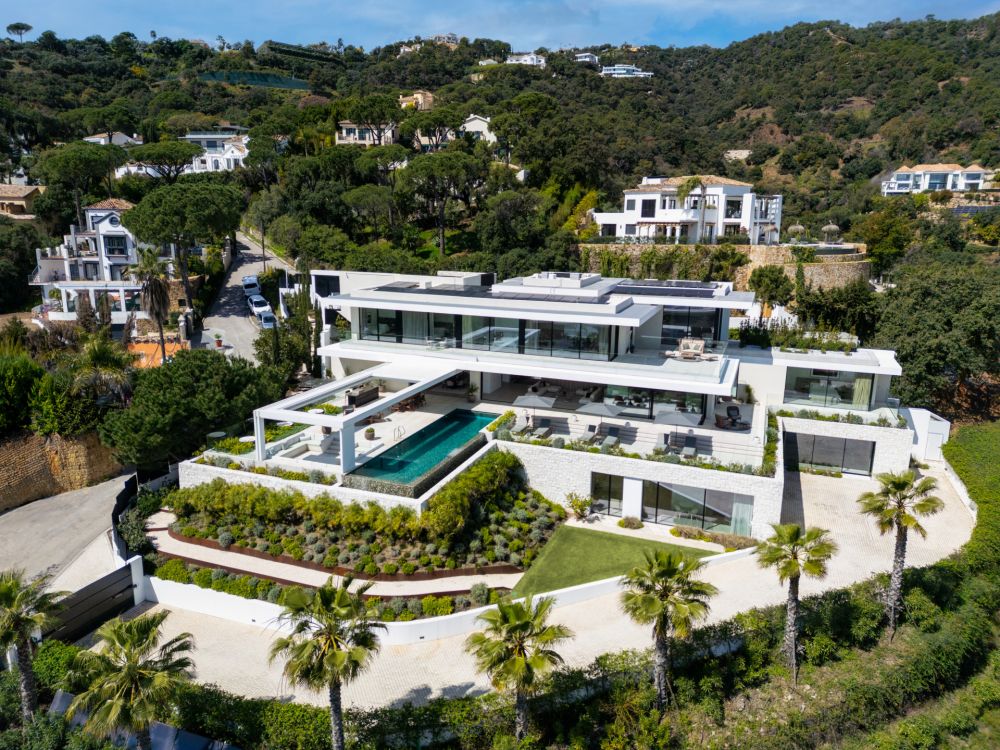 Ultra Modern Luxury Villa for sale in Benahavis