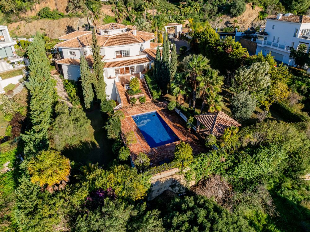 Exclusive villa for sale in Benahavis
