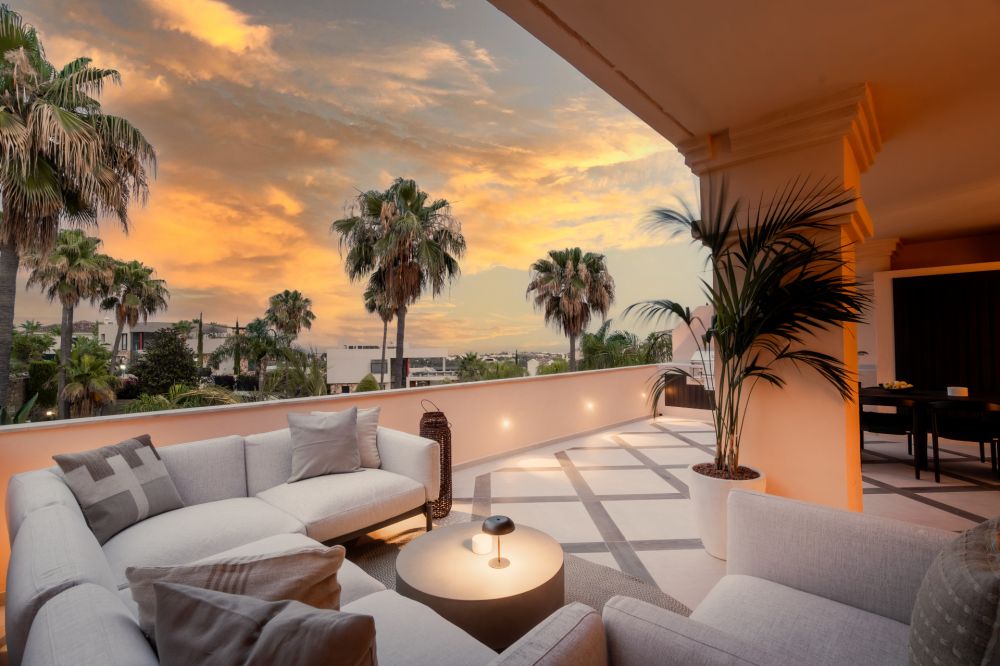 Modern Luxury duplex penthouse for sale in Nueva Andalucia