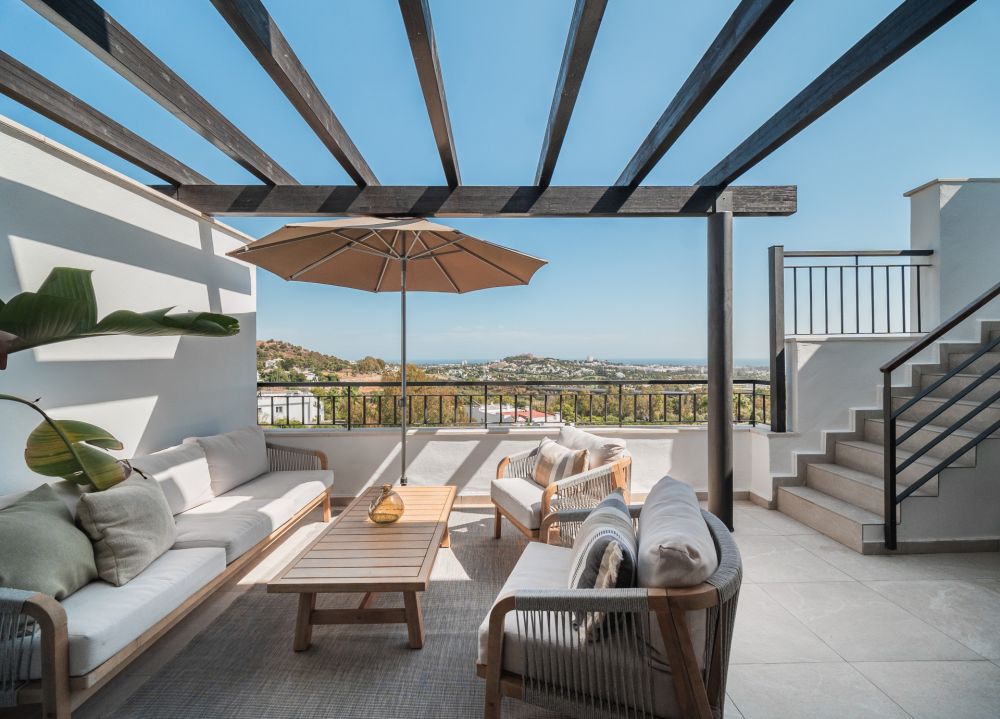Ático de lujo moderno en venta en Benahavis.