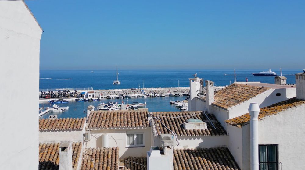 Luxury Apartment for Sale in Puerto Banús, Marbella