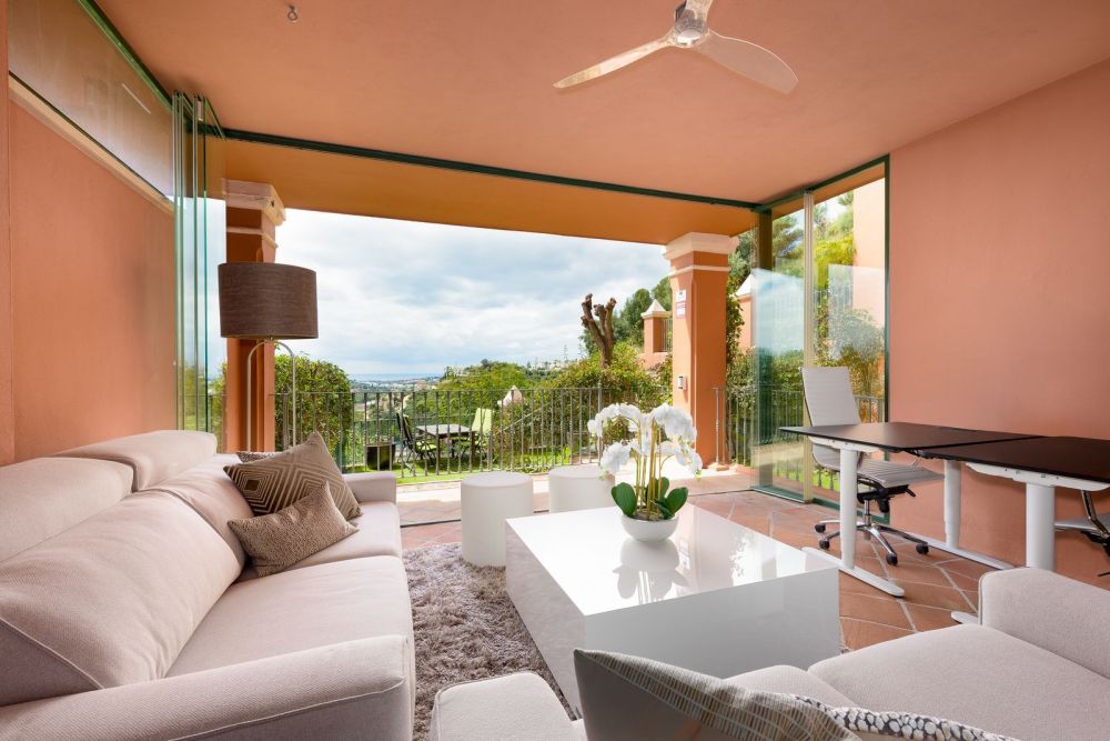 Luxury Apartment for Sale in Benahavis