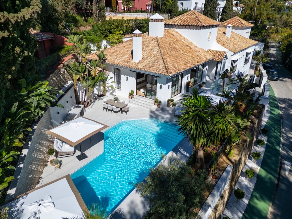 Luxury Modern Villa for Sale in Benahavís