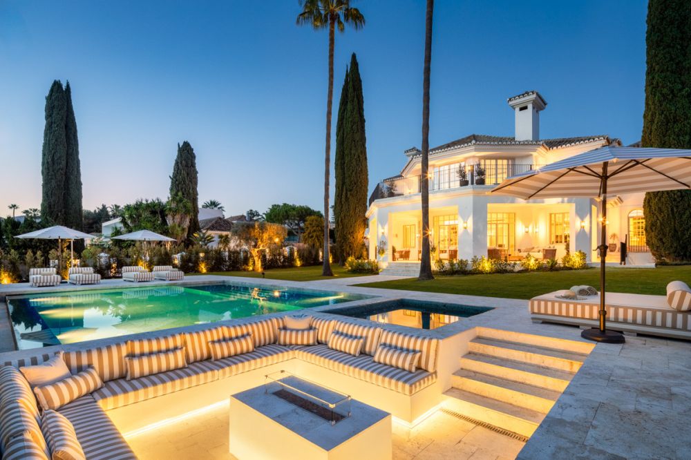 Luxury Modern Villa for Sale in Nueva Andalucía, Marbella
