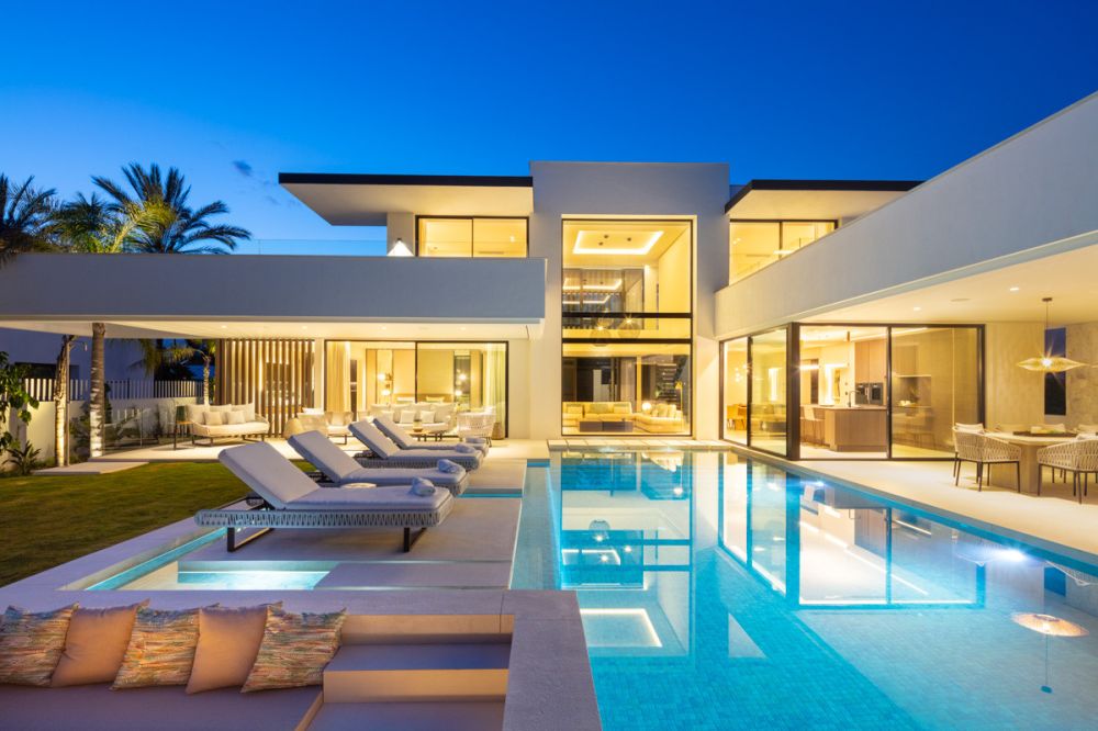 Luxury Modern Villa for Sale in Nueva Andalucía, Marbella