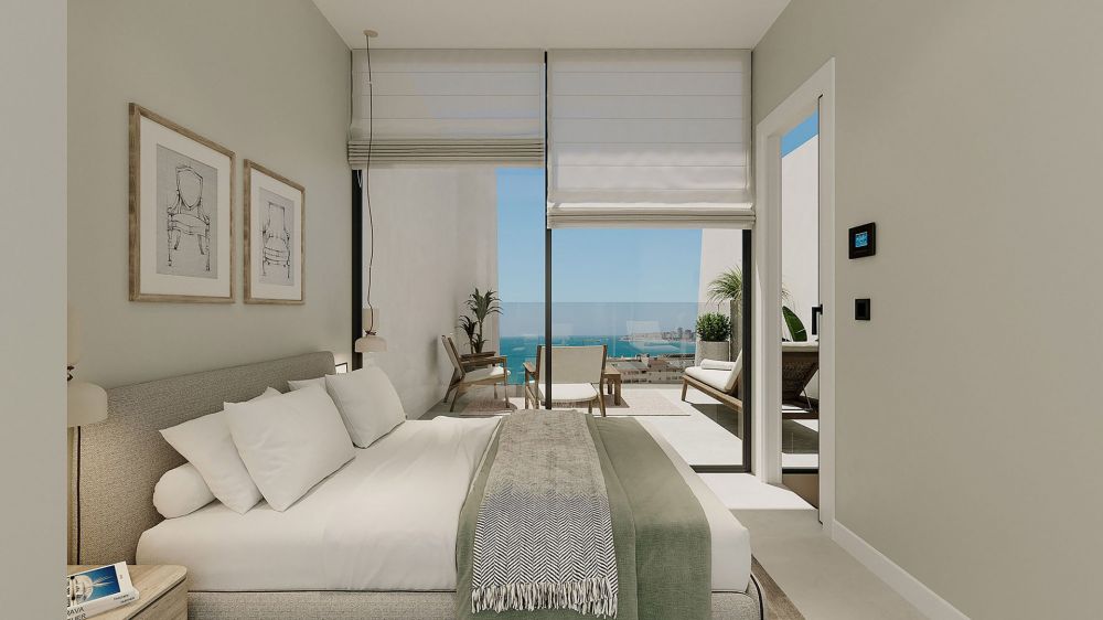 Elegant Ground Floor Apartment with Private Garden in Fuengirola