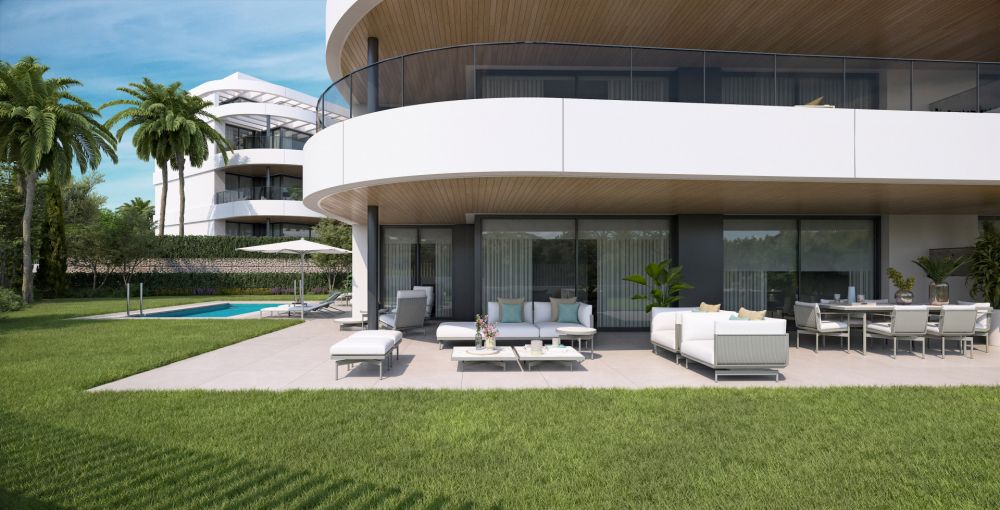 Lujoso Apartamento Moderno en Planta Baja en Atalaya, Estepona
