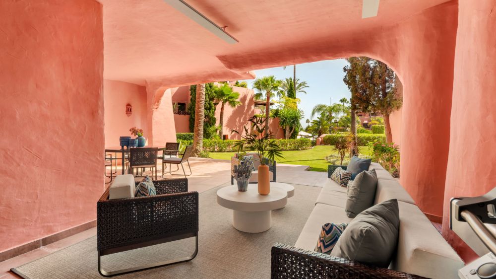 Andalucian Luxury Apartment for sale in New Golden Mile