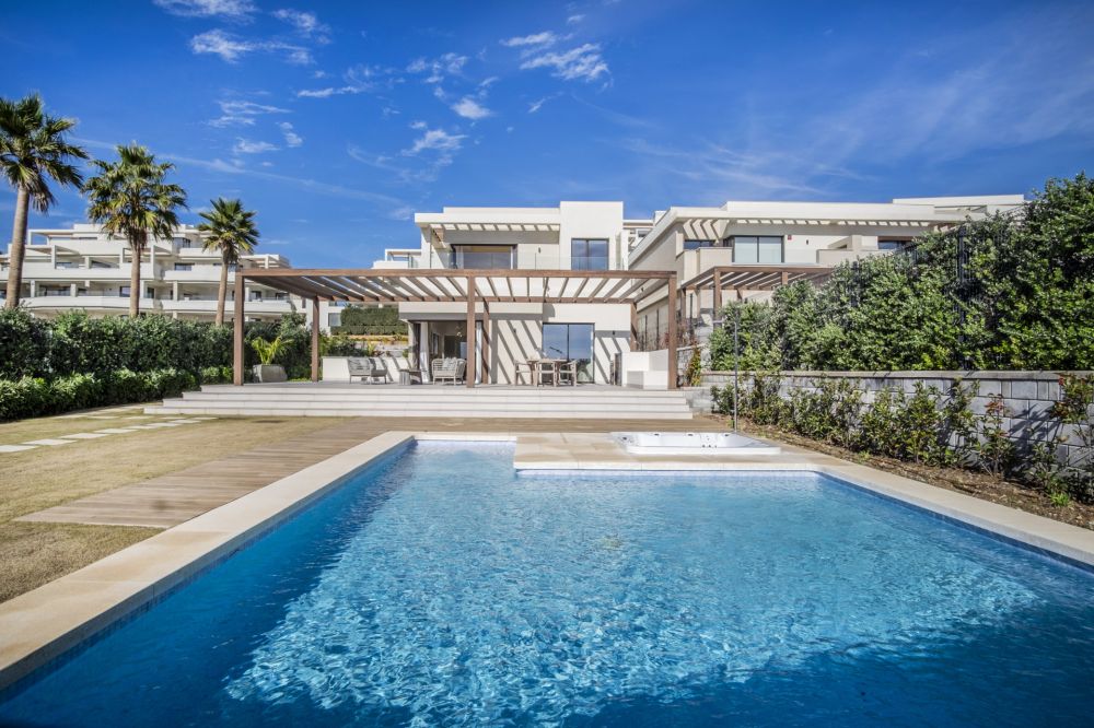 Villa Moderna de Lujo en Venta en la Nueva Milla de Oro