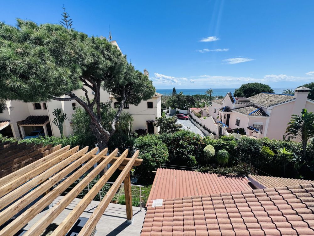 Encantadora Villa de 4 Habitaciones en Marbella