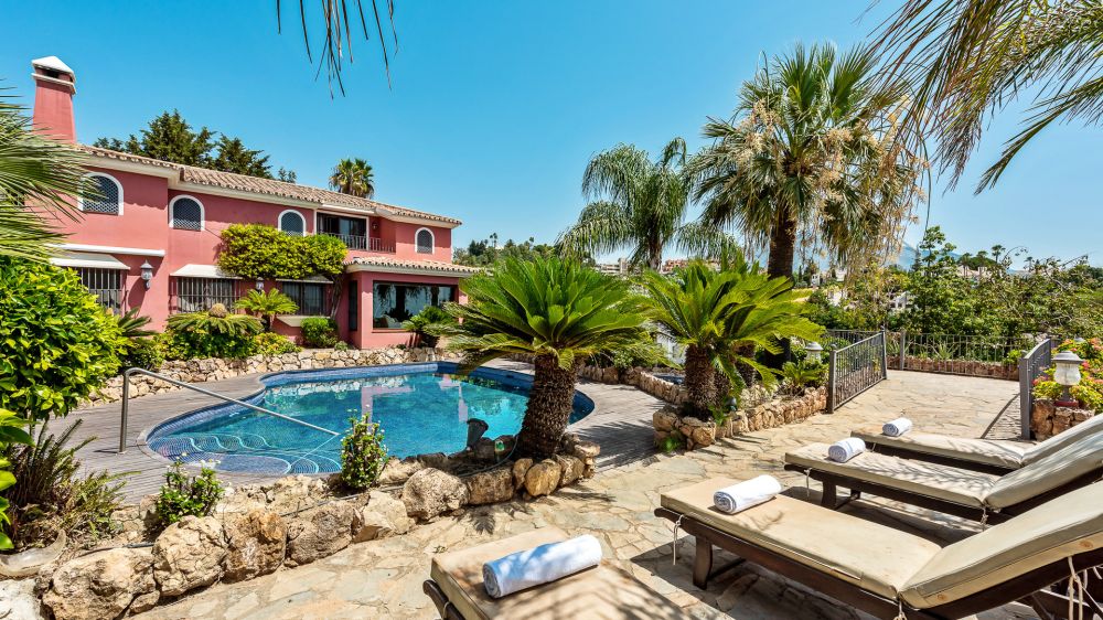 Villa de lujo moderna en venta en Nueva Andalucía.