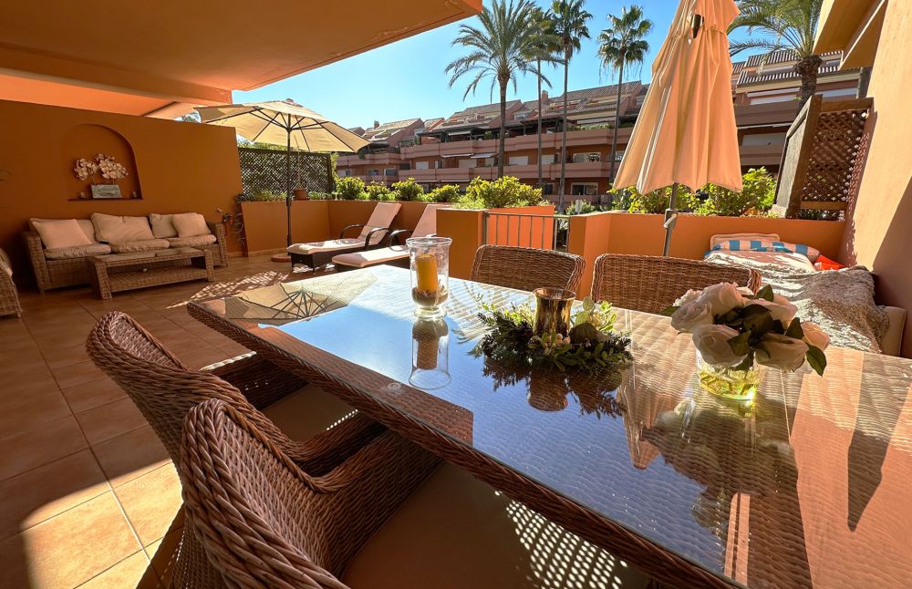 Apartamento Moderno de Lujo en Venta en Puerto Banús