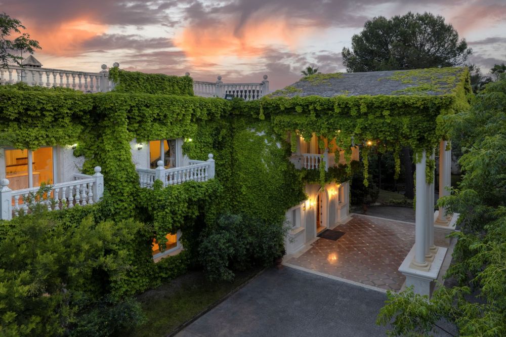 Luxury Andalucian Villa for Sale on the Golden Mile, Marbella