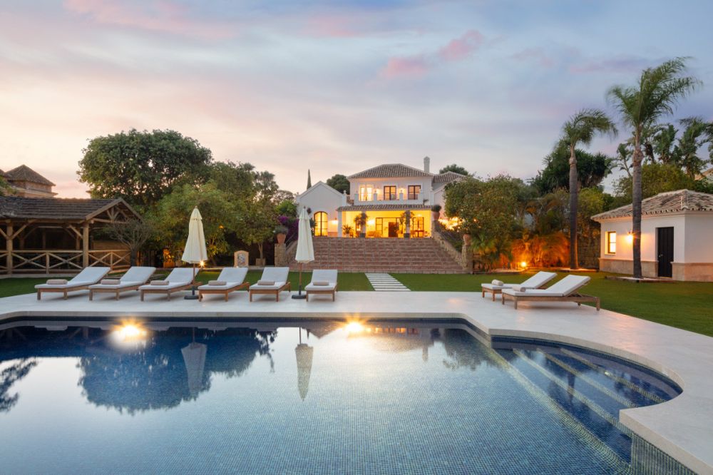 Modern Luxury Villa for sale in Estepona