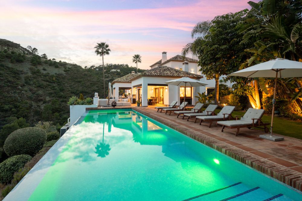 Modern Luxury Villa for sale in benahavis