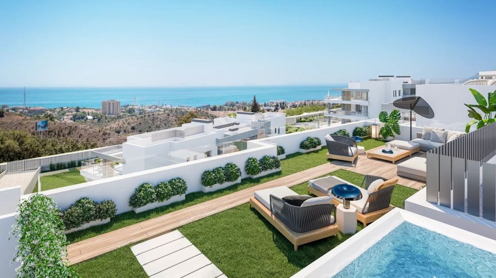 Elegant 2-Bedroom Residence with Panoramic Sea Views in Marbella East