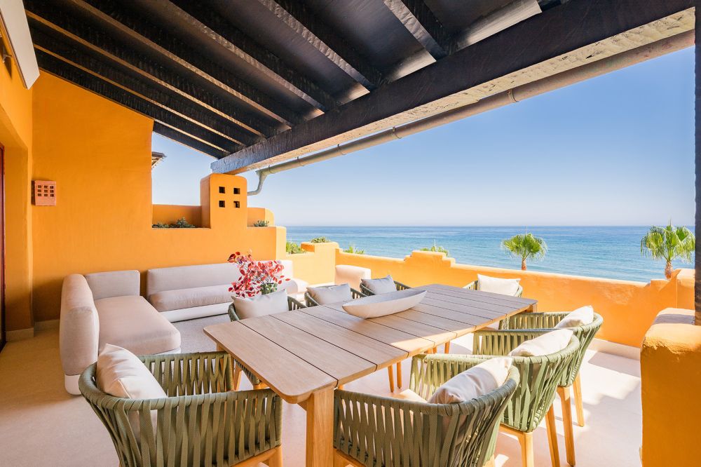 Modern Luxury Apartment for sale in Estepona