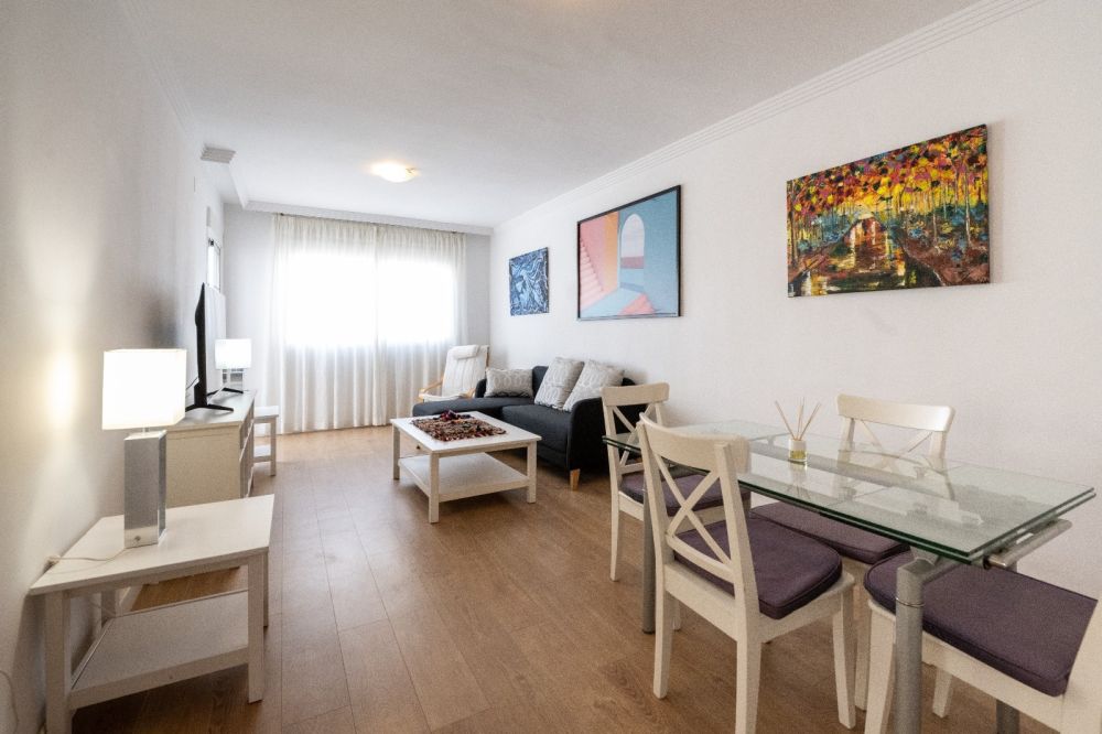 Modern 2-bedroom apartment for rent in Nueva Andalucía near Puerto Banús, Marbella.