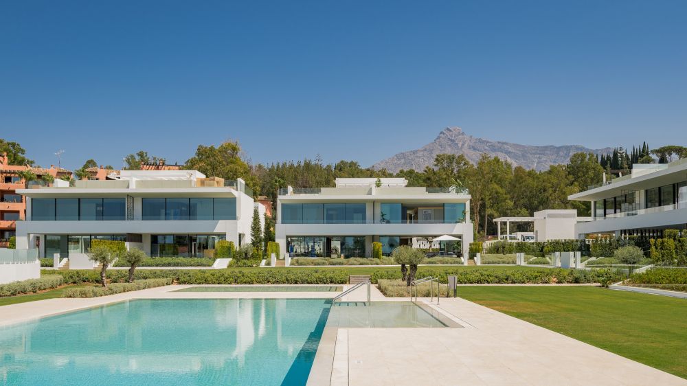 Luxury, Modern Villa for Sale on the Golden Mile, Marbella