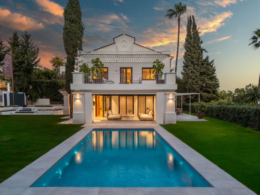 Elegant Mediterranean Villa for Sale in Nueva Andalucia, Marbella