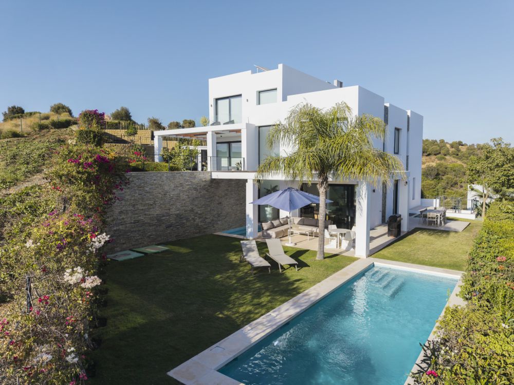 Exclusive elegant villa for sale in Marbella