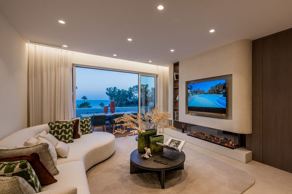 Beachfront penthouse with panoramic sea views for sale in Estepona