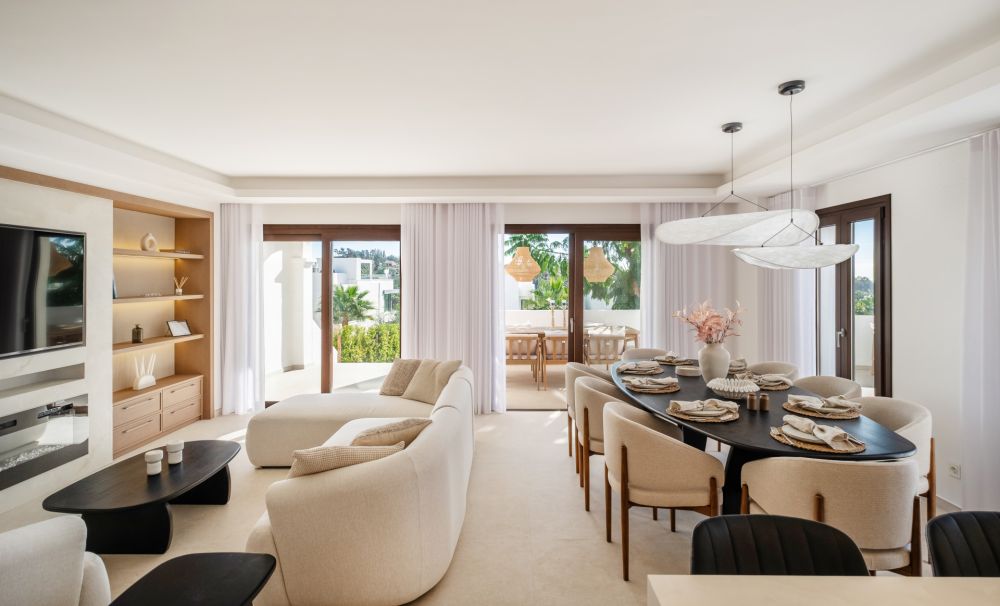 Casa adosada de lujo en venta en El Campanario, El Paraíso