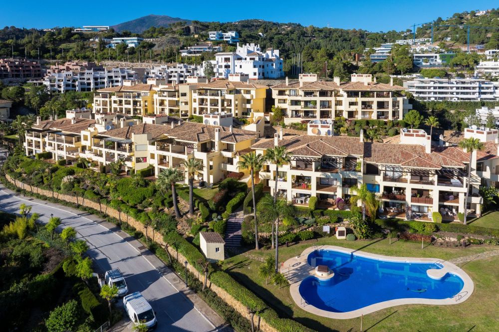 Apartamento de esquina de lujo en venta en Marbella