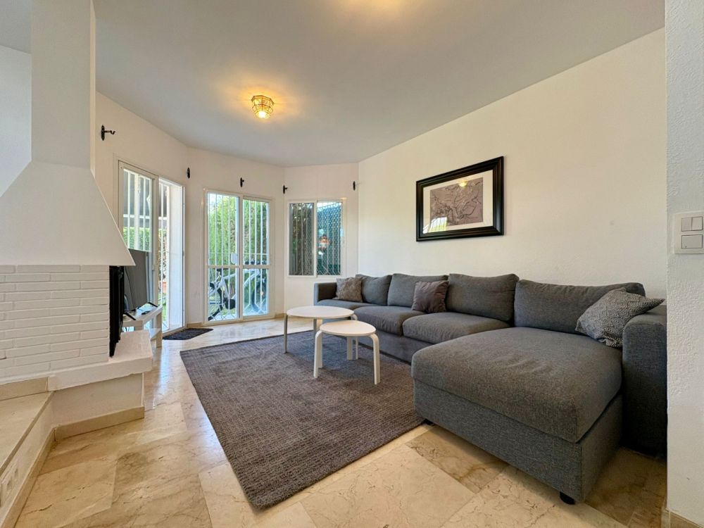 3 Cama Semi-Detached Casa en Selwo – Colina de las Joyas