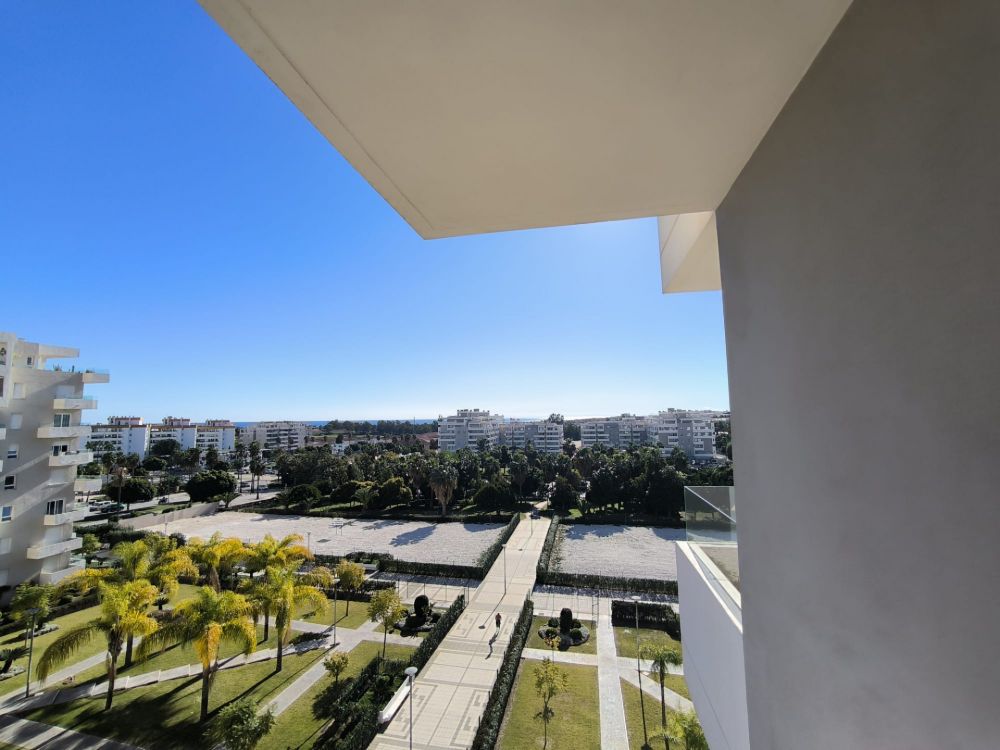 2-Bedroom Apartment on Av. Miguel de Cervantes, Nueva Andalucía, Marbella