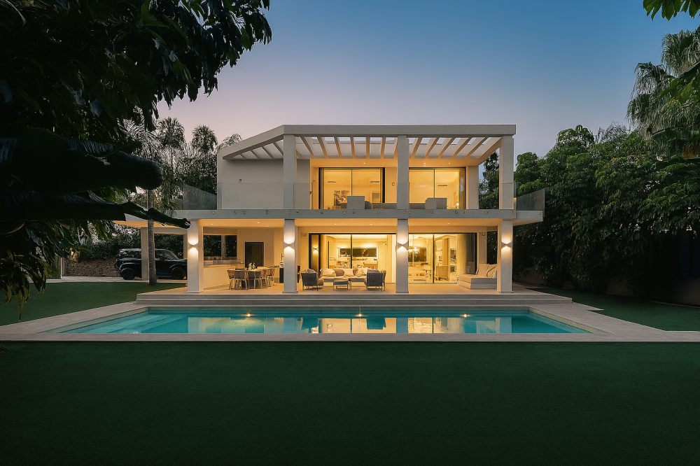 Luxury contemporary villa for sale in Marbella