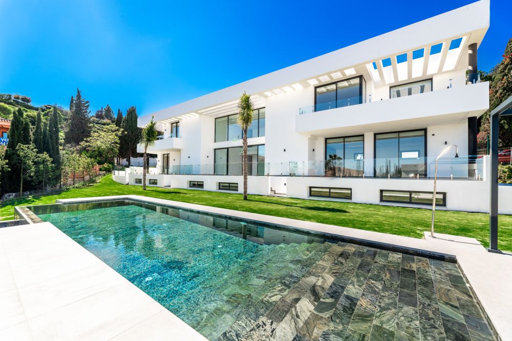 Luxury Modern customisable Villa for Sale in Benahavís