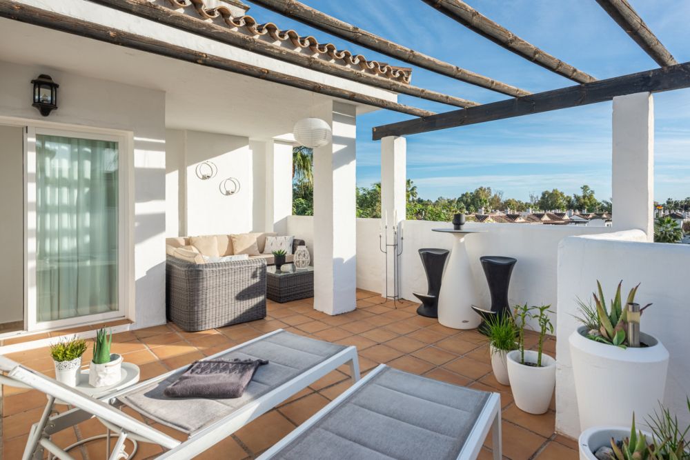 Elegant Duplex Penthouse for Sale in Nueva Andalucía, Marbella
