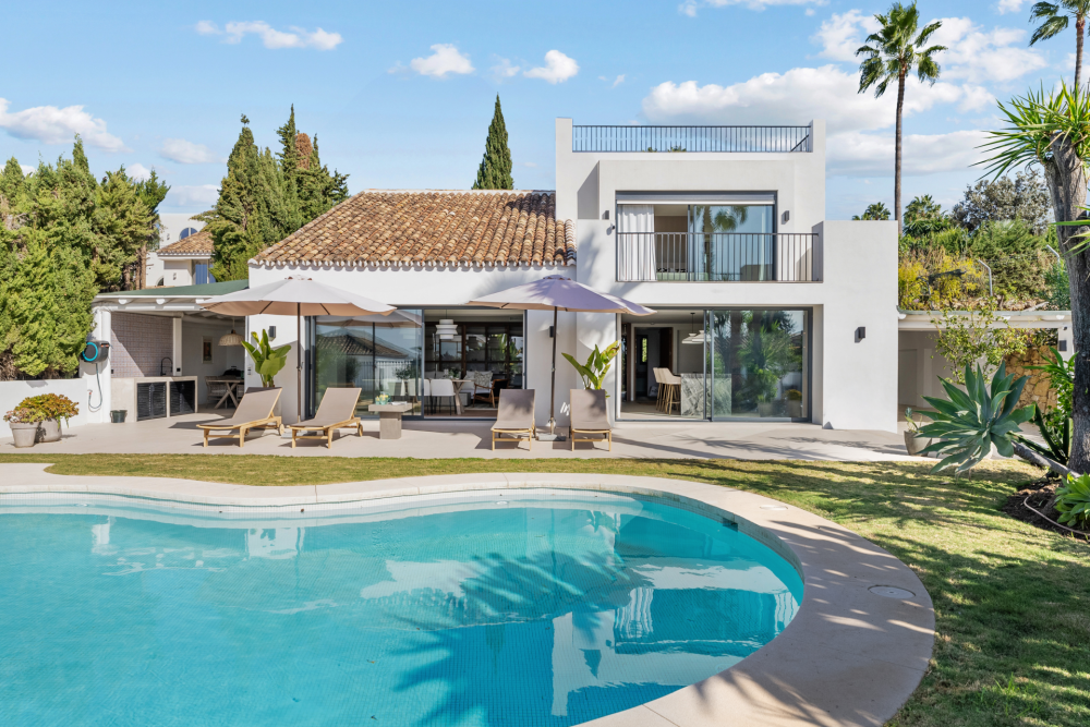 Villa moderna de lujo en venta en Marbella