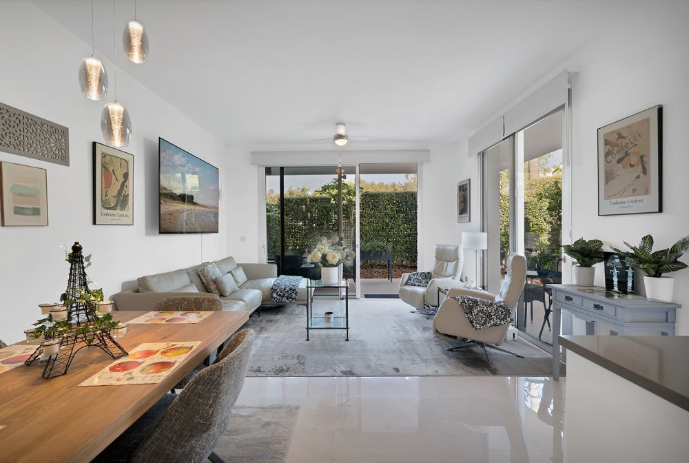 Apartamento de lujo con jardín en venta en Cancelada