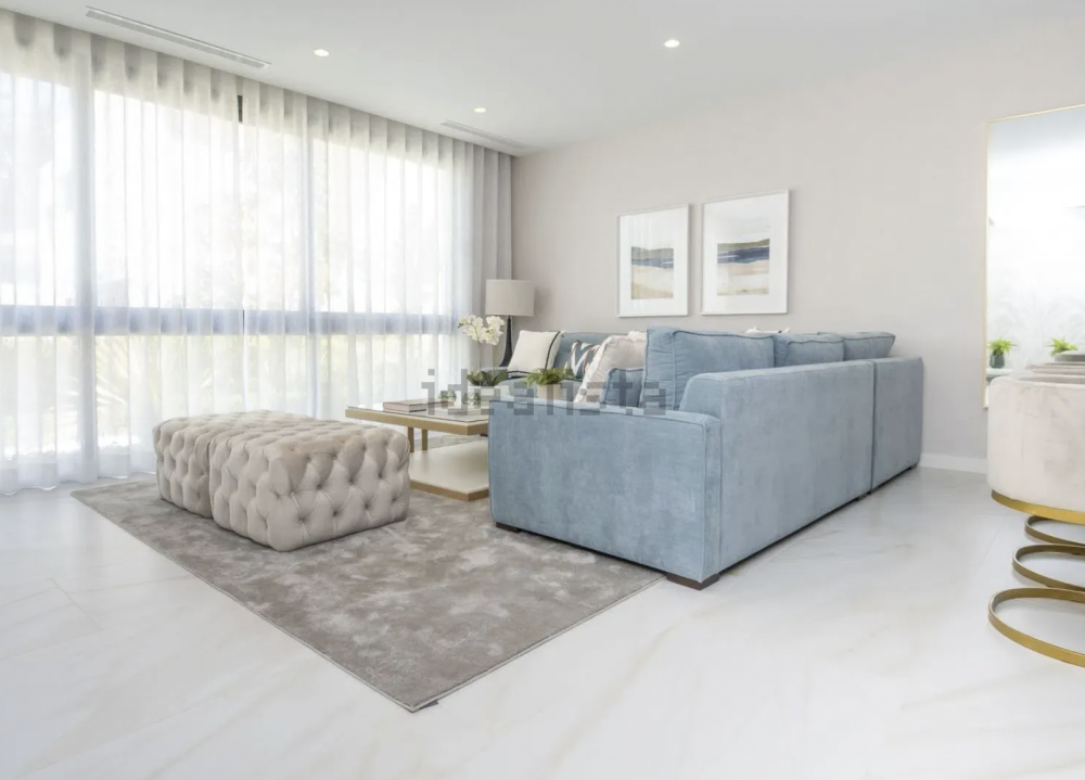 Casa de esquina elegante en el Valle del Golf de Marbella