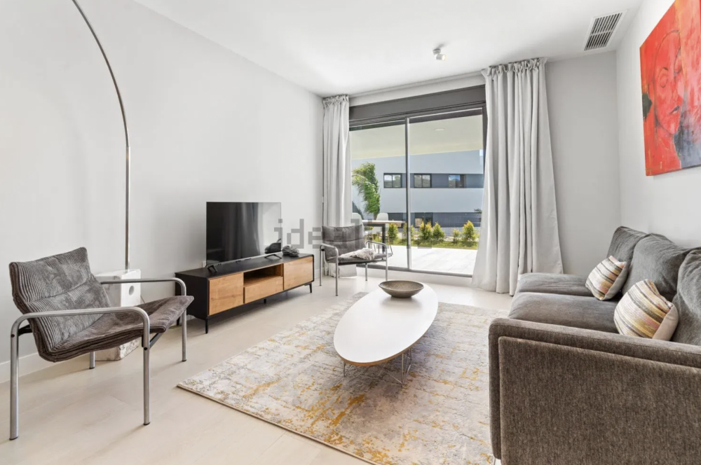 Modern 2-Bed Garden Apartment with Sea Views in Casares