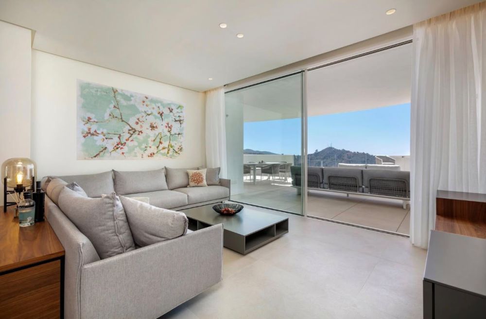Exclusive Sea View Apartment in Palo Alto
