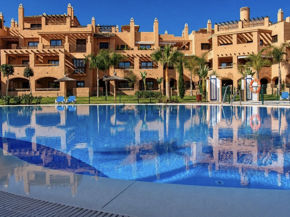 Modern Garden Apartment en Atalaya, Estepona