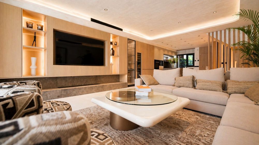 Stunning renovated home, Altos de Puente Romano
