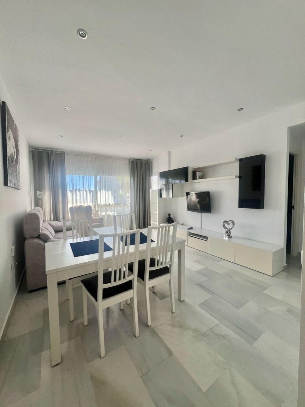 2 Bedroom Apartment in Puerto Banús, Marbella