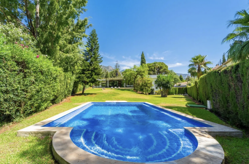 Independent House for Rent in Sierra Blanca