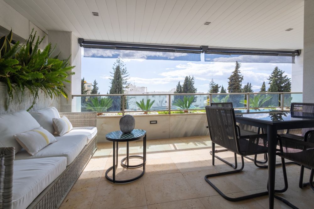 Apartamento de 3 dormitorios en La Carolina-Guadalpín, Marbella