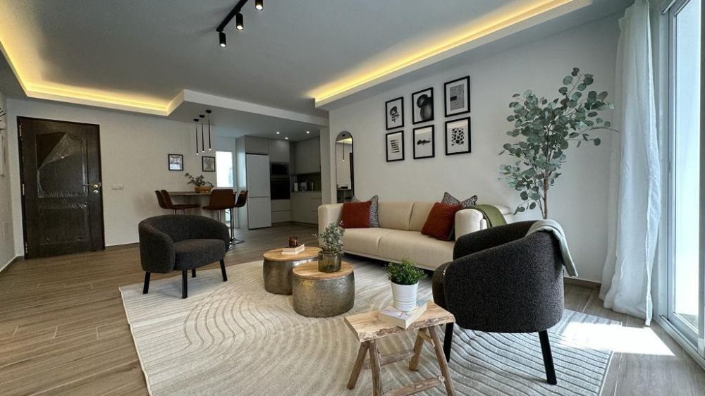 RENOVATED 3 BEDROOMS APARTMENT