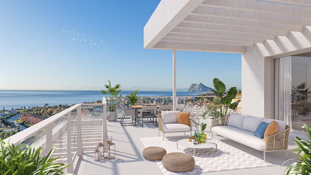 Contemporary 2-Bedroom Penthouse with Sea & Golf Views