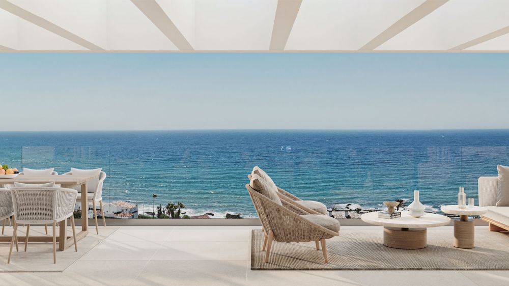 Contemporary 2-Bedroom, Walking Distance to the Beach