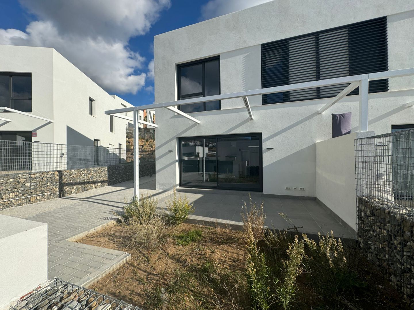 Modern 4 bedroom semi detached villa in Riviera del Sol, Mijas